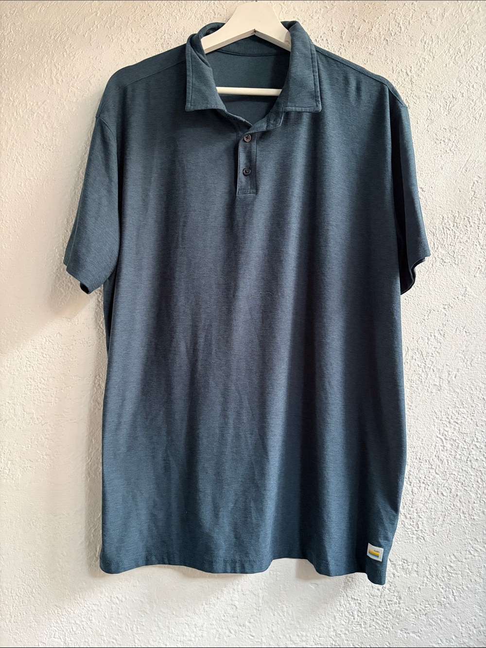 Vuori Men's Classic Heather Slate Polo Shirt